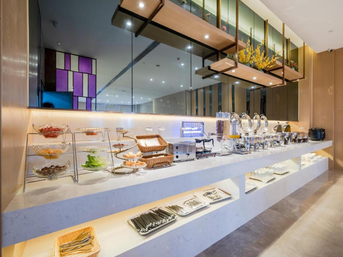 Lavande Hotel Luzhou Wanda Plaza Southwest Commercial City Екстериор снимка