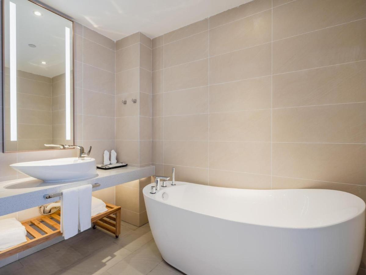 Lavande Hotel Luzhou Wanda Plaza Southwest Commercial City Екстериор снимка